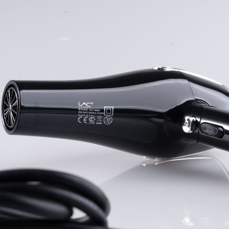 سشوار حرفهای 2200 وات لایچی مدل L-9050، موتور AC، وزن 990 گرم، المنت فلز، دارای سری متمرکزکننده باریک با ویژگی صافکنندگی، با قابلیت باد سرد