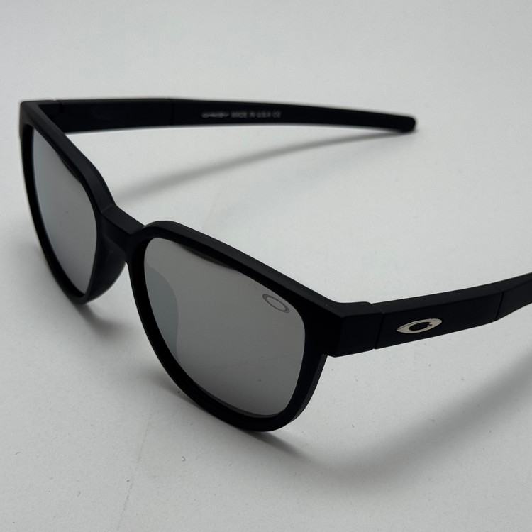 عینک آفتابی اوکلی سبک OAKLEY آمریکایی مشکی عدسی آیینه کد 2435