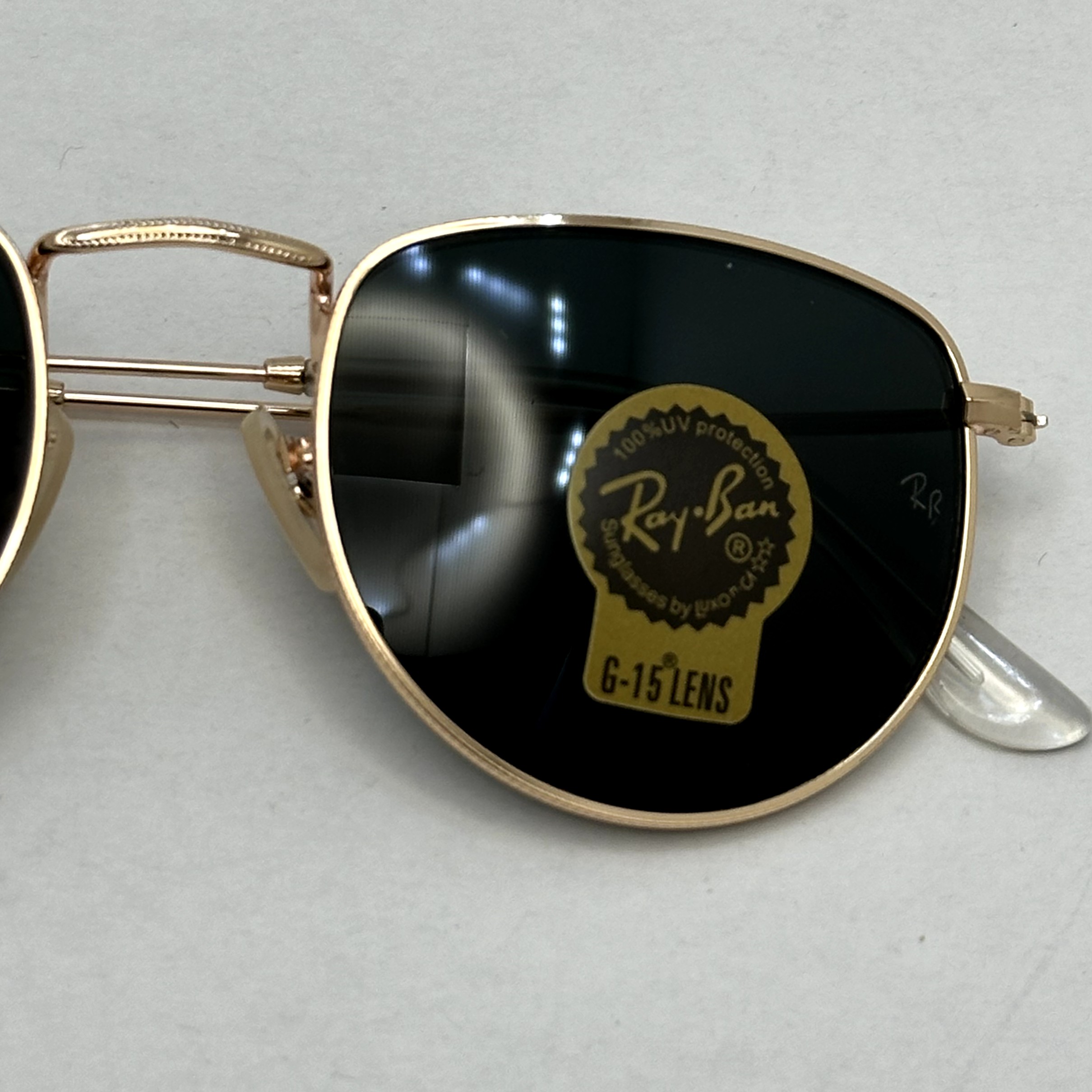 عینک آفتابی ریبن rayban شیشه سنگ مشکی طلایی کد rb 3958