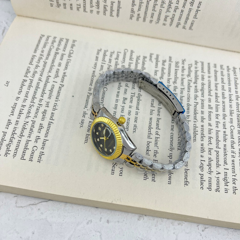 ساعت مچی عقربه ای زنانه مدل W4030