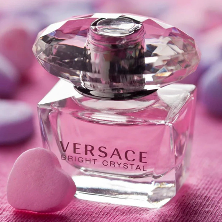 عطر ادکلن ورساچه صورتی برایت کریستال زنانه خنک و ملایم Versace Bright Crystal درجه 1 سوئیس (پس کرایه)