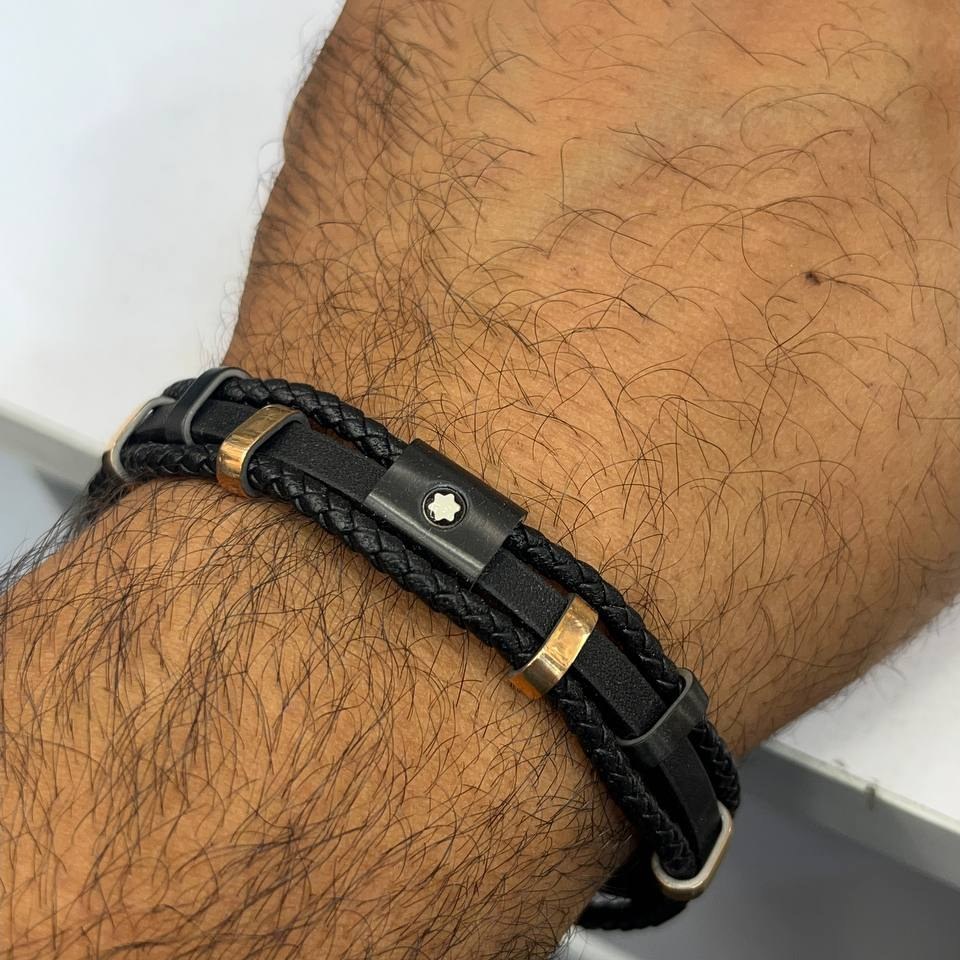 دستبند چرمی قفل و پلاک استیل مردانه برند مونت بلنک Montblanc کیفیت چرم عالی تنوع طرح رنگ ثابت کدbn (پس کرایه)