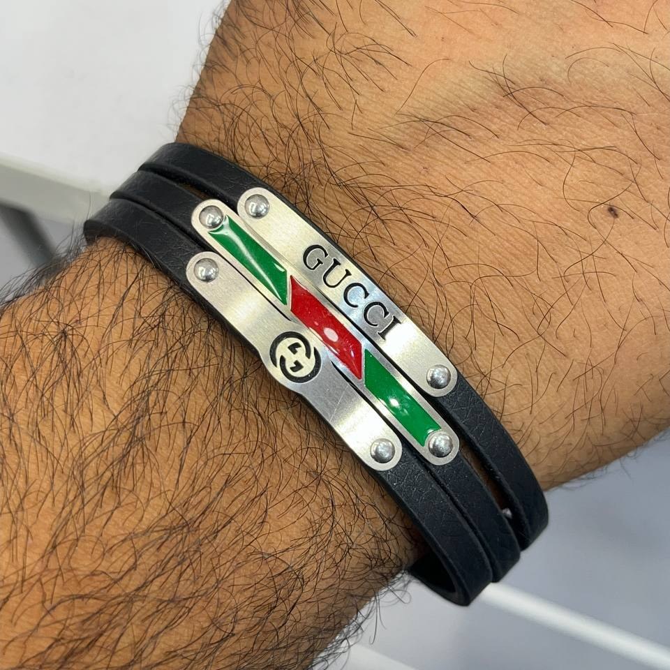 دستبند چرمی قفل و پلاک استیل مردانه کارتیر Cartier قهوه ای کیفیت چرم عالی تنوع طرح رنگ ثابت کدbn (پس کرایه)