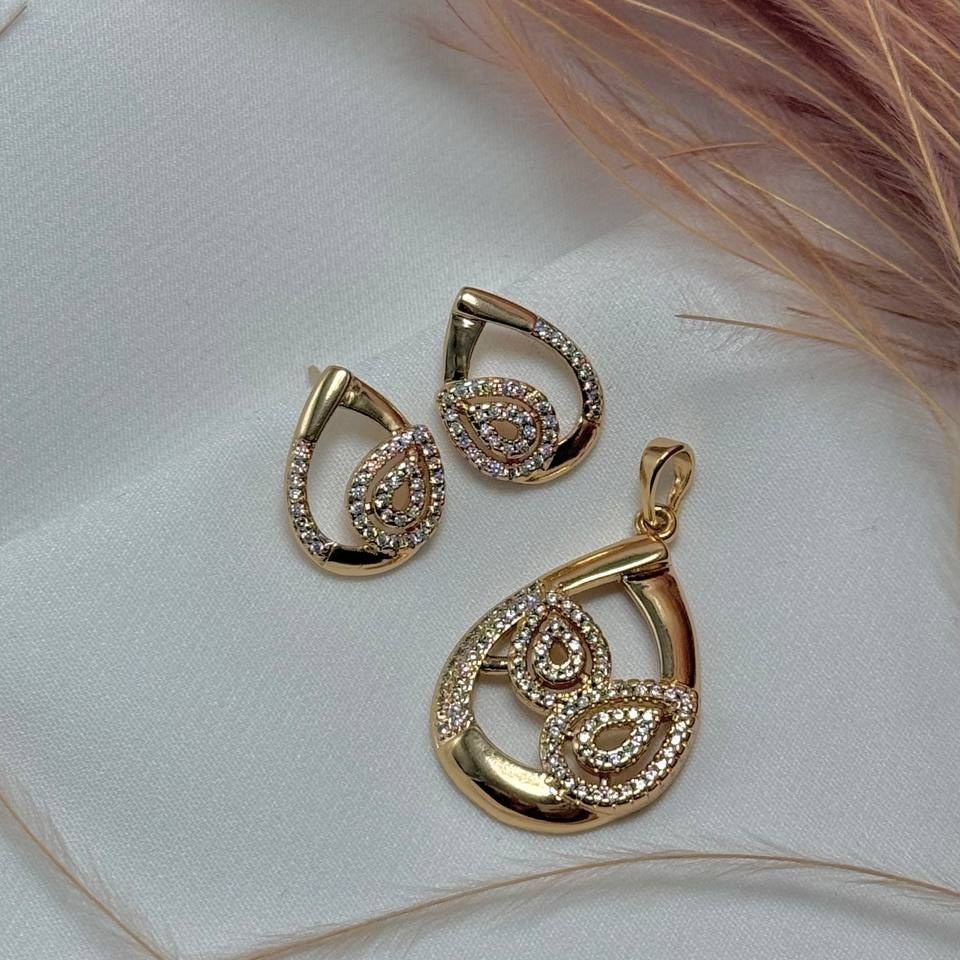 نیم ست گردنبند و گوشواره ژوپینگ زنانه طرح پاپیون نگین تنوع طرح ثابت کد sm (پس کرایه)