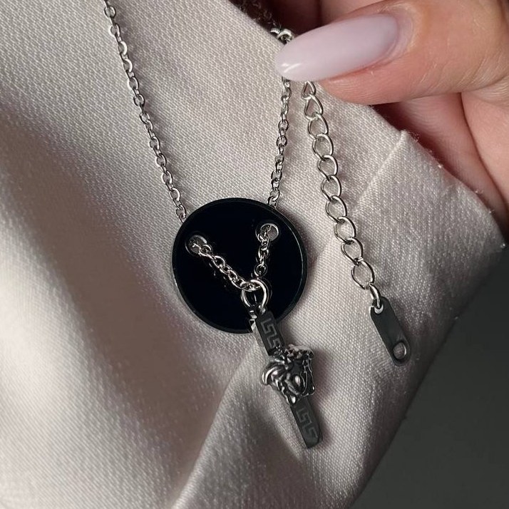 گردنبند و آویز پلاک استیل طرح قلبی ورساچ VERSACE تنوع طرح رنگ ثابت