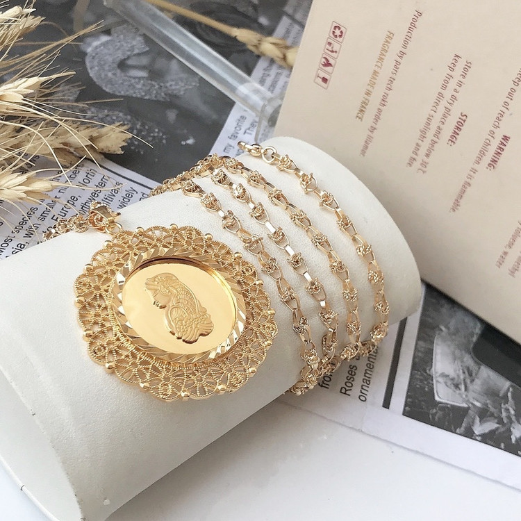 گردنبند زنانه و دخترانه طرح طلا قدیم شیک و باکیفیت بهمراه زنجیر یزدی ارسال رایگان