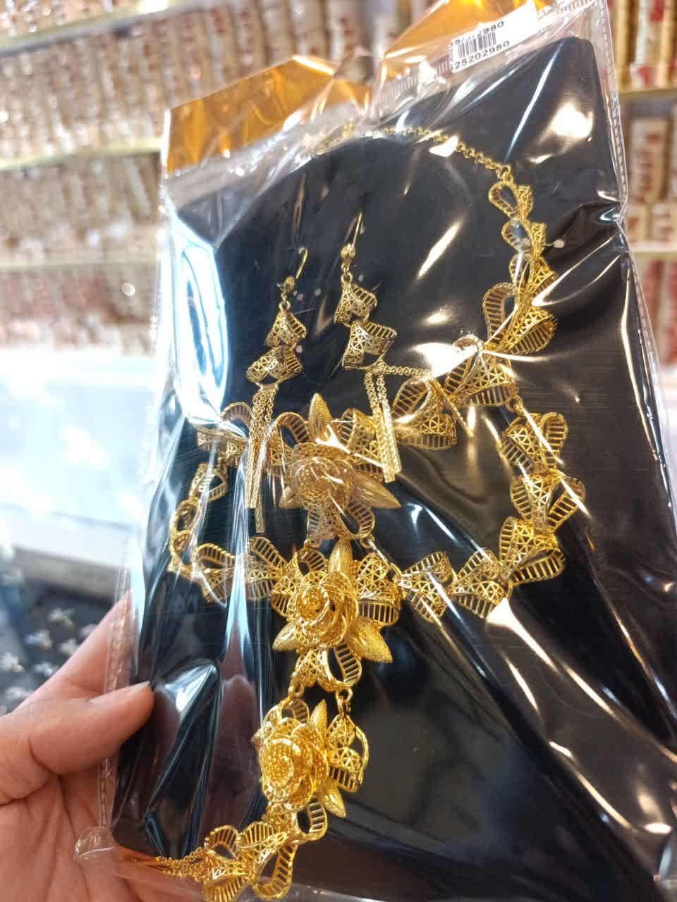 بدلیجات سرویس کامل آبکاری طلا اصل 1