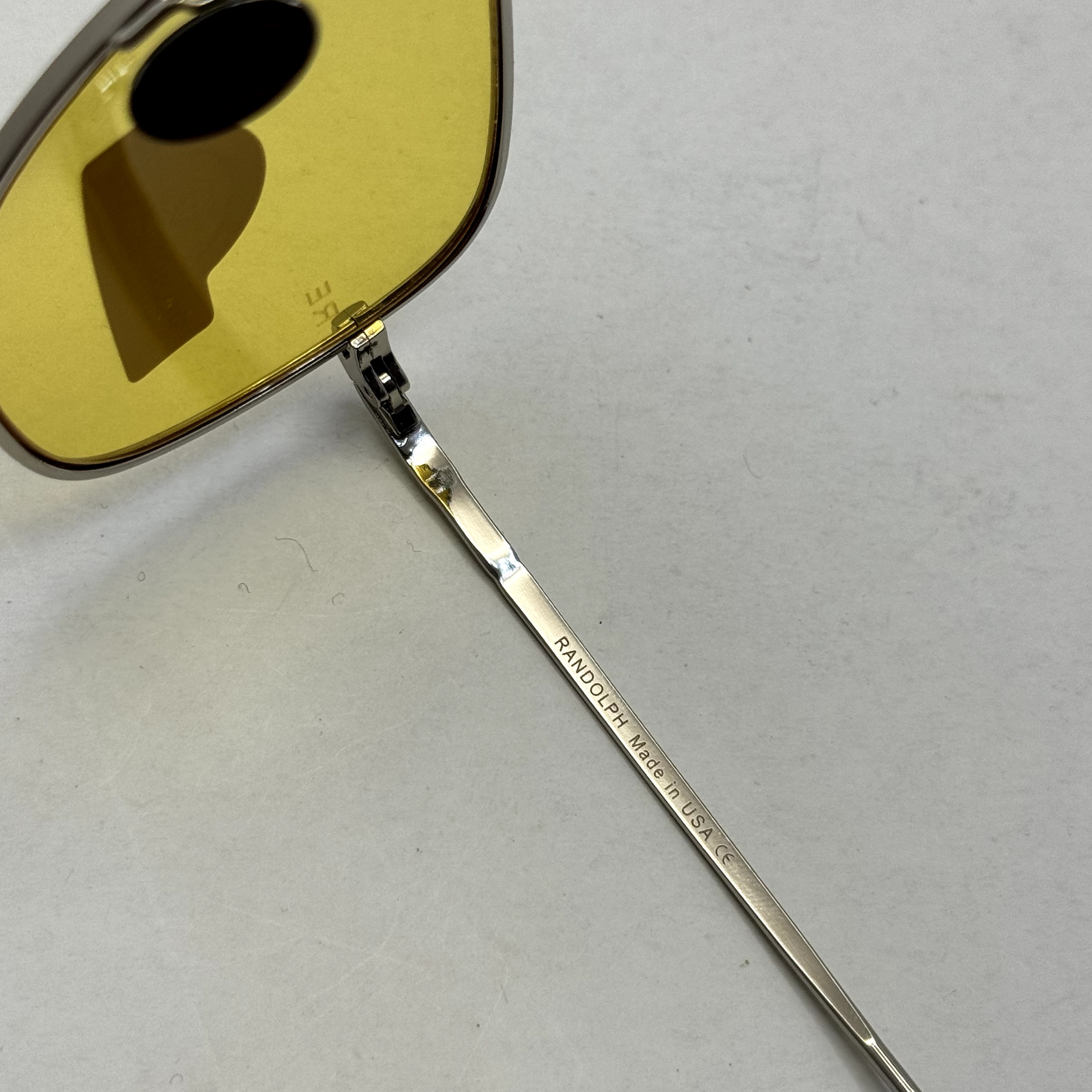 عینک آفتابی و شب خلبانی رندولف شیشه سنگ زرد فریم نقره ای فول پک اصلی RANDOLPH AVIATOR RE 58 24K WHITE GOLD (ارسال
