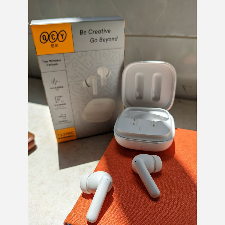 ایرپاد QCY T13 ANC / کیو سی وای / با قابلیت ANC/نویز کنسلینگ فعال/میکروفون ENC پیشرفته/دارای 4 میکروفون/عالی ایکس